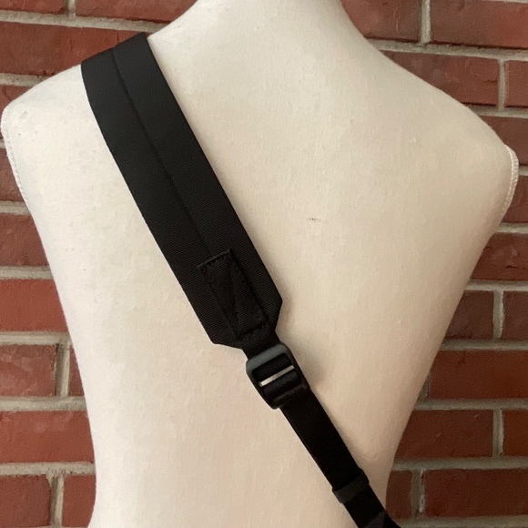 Alexander Wang Wangsport Front Logo Crossbody Black Nylon Bag NWOT - Picture 12 of 16